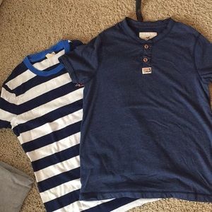 Pair of Hollister T-shirt